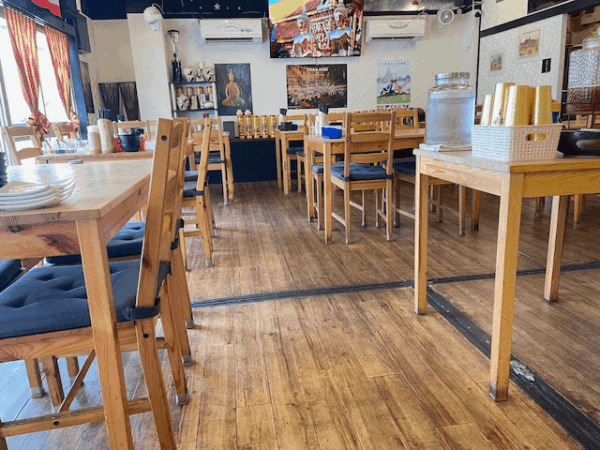 イサーン料理も楽しめる旦過駅前のタイ料理店【ナーブンタイレストラン】